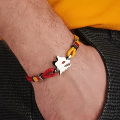 AS Roma Gioielli<Bracciale con placca centrale Lupetto in acciaio anallergico e cordino in tessuto regolabile rosso e giallo